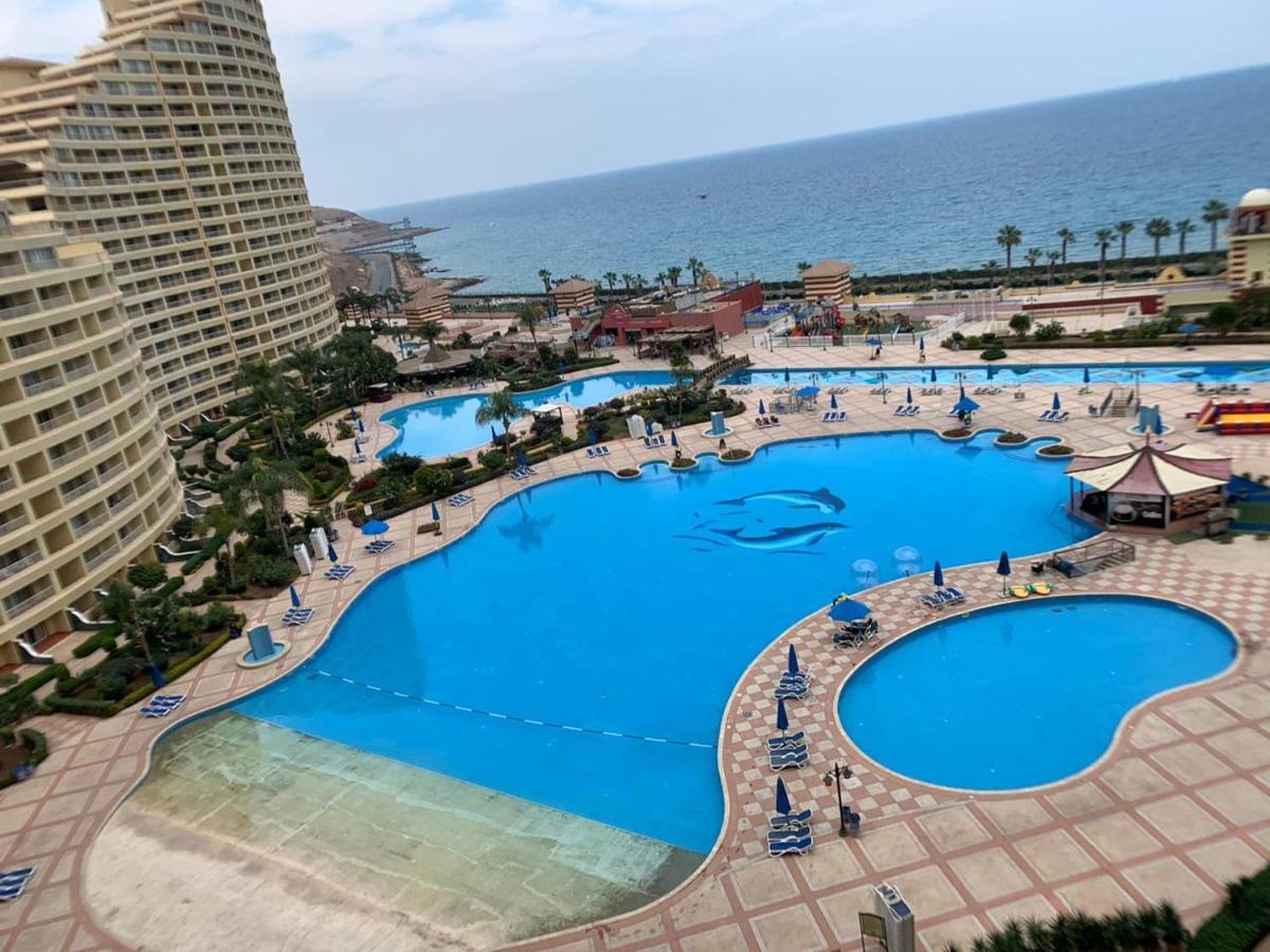Porto Sokhna Pyramids Apartments With Sea View Families Only Ain Sukhna Exterior photo