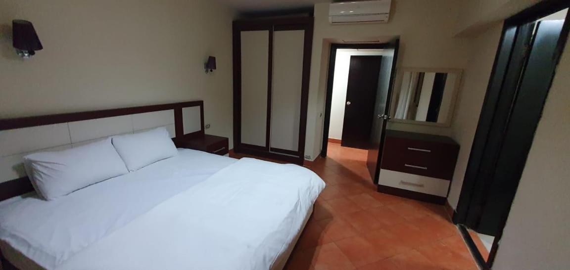 Porto Sokhna Pyramids Apartments With Sea View Families Only Ain Sukhna Exterior photo